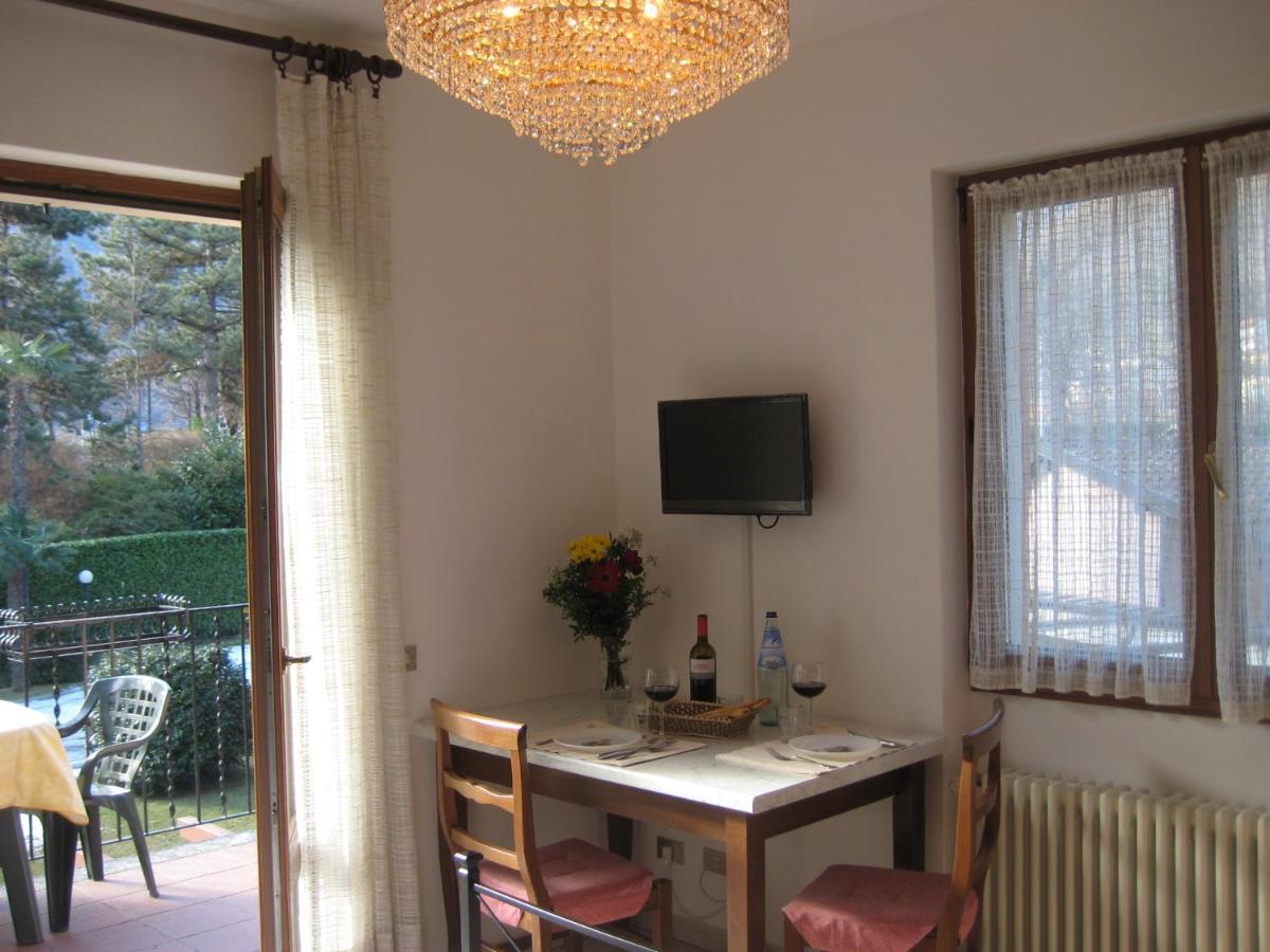 Villa Margherita Lake Maggiore Pokoj fotografie